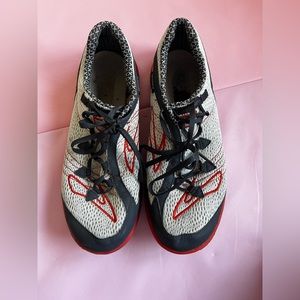 Brooks green silence 8.5